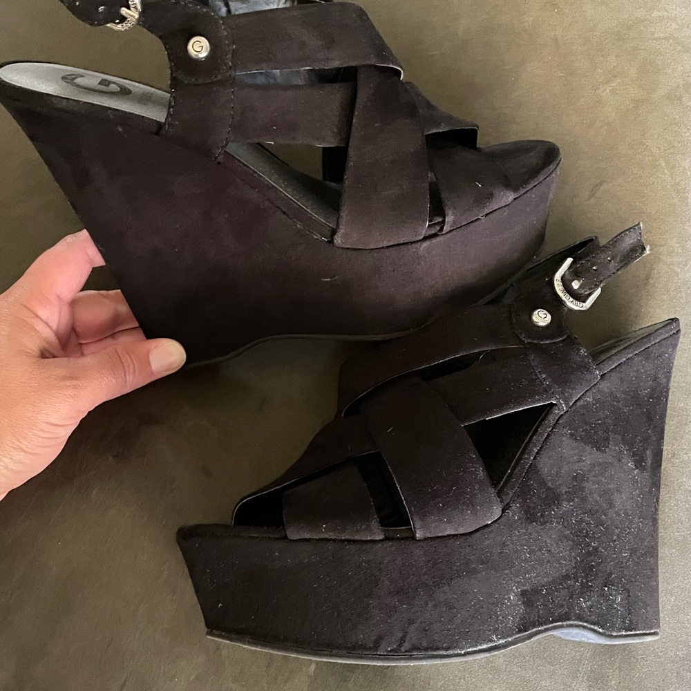 Women’s Guess Black Wedges 8.5